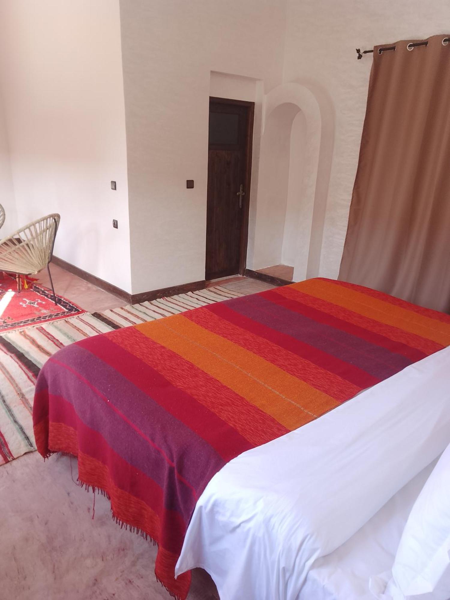 Хостел Kasbah Dar Bahnini Скура Экстерьер фото