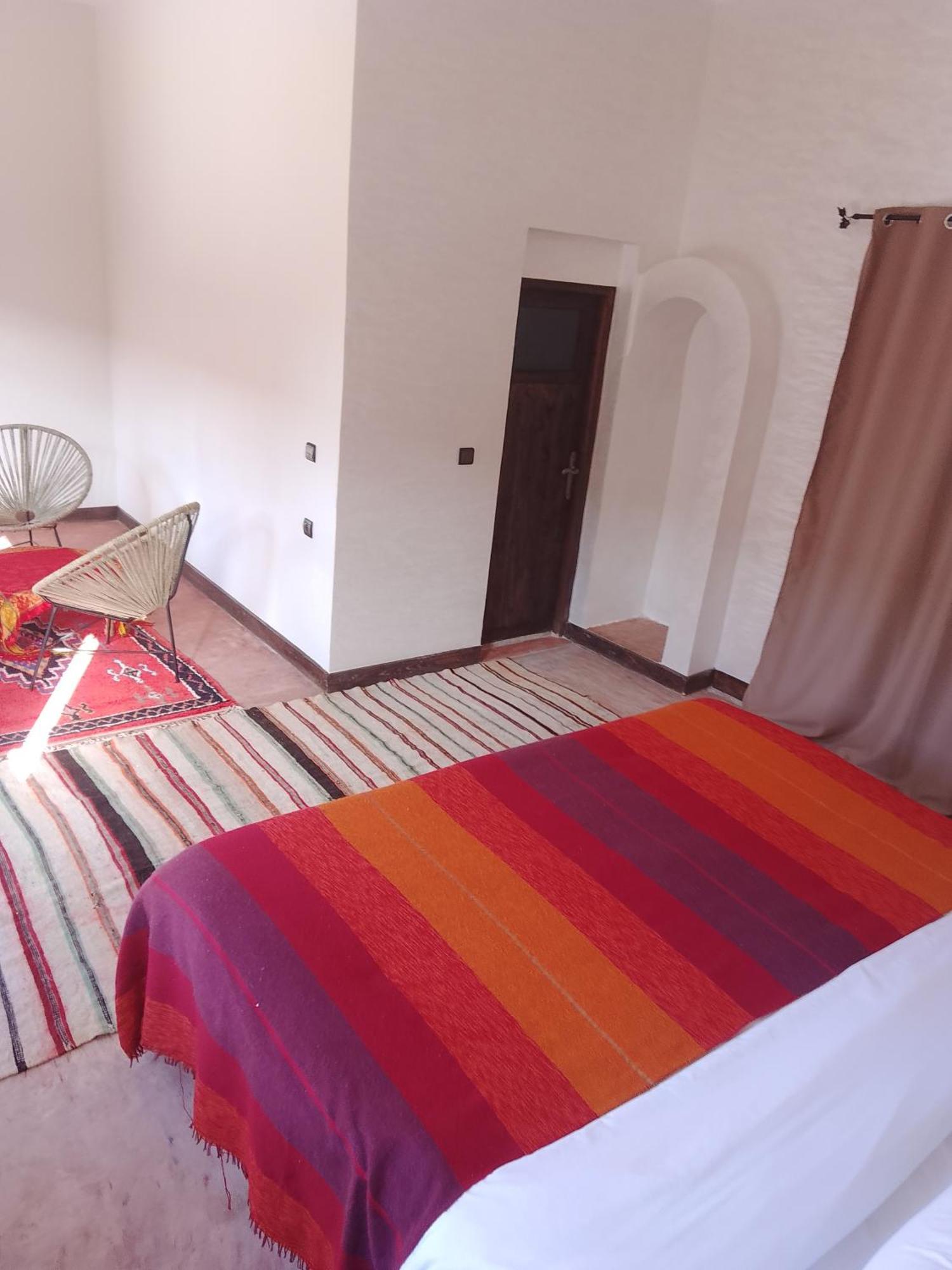 Хостел Kasbah Dar Bahnini Скура Экстерьер фото